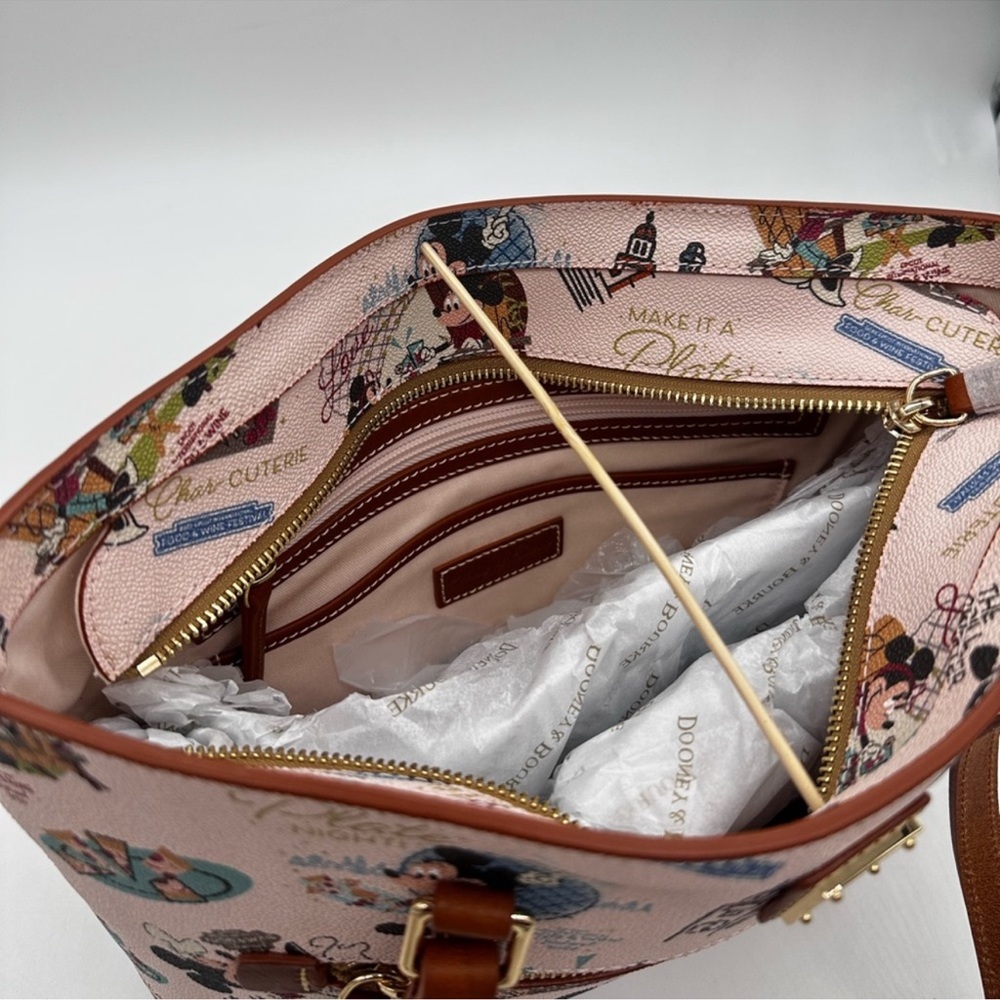 Mickey and Minnie Mouse Dooney & Bourke Tote Bag - Picture 8 of 12